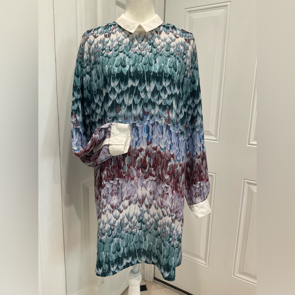 🟠 BCBGMaxAzria Silky Polyester Loose Fit, Collar, Cuffed Sleeves Dress, M